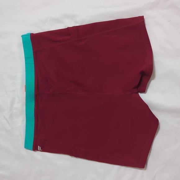 Fabletics High-Waisted Motion365® Hike Short 3'', Color Brick/Multi Size S - Picture 12 of 15